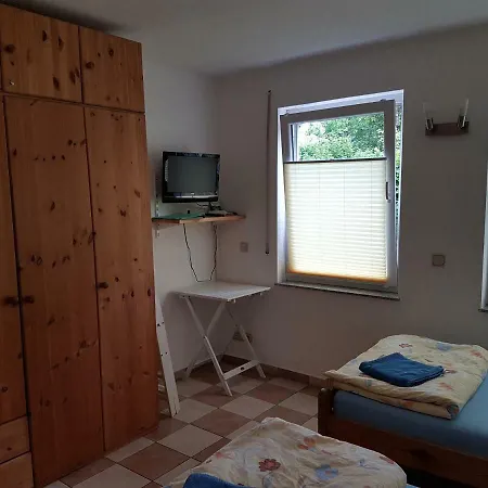 Gaestezimmer Auf Dem 아파트